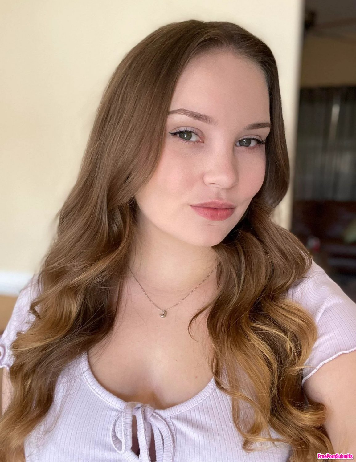 Taylor Darling ( YouTube asmr ) photo - Part 6