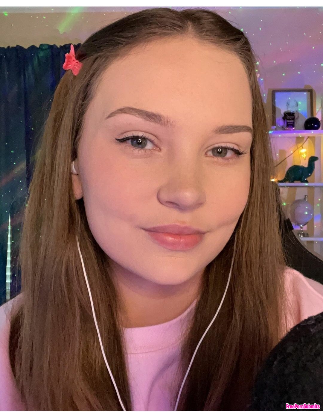 Taylor Darling ( YouTube asmr ) photo - Part 14
