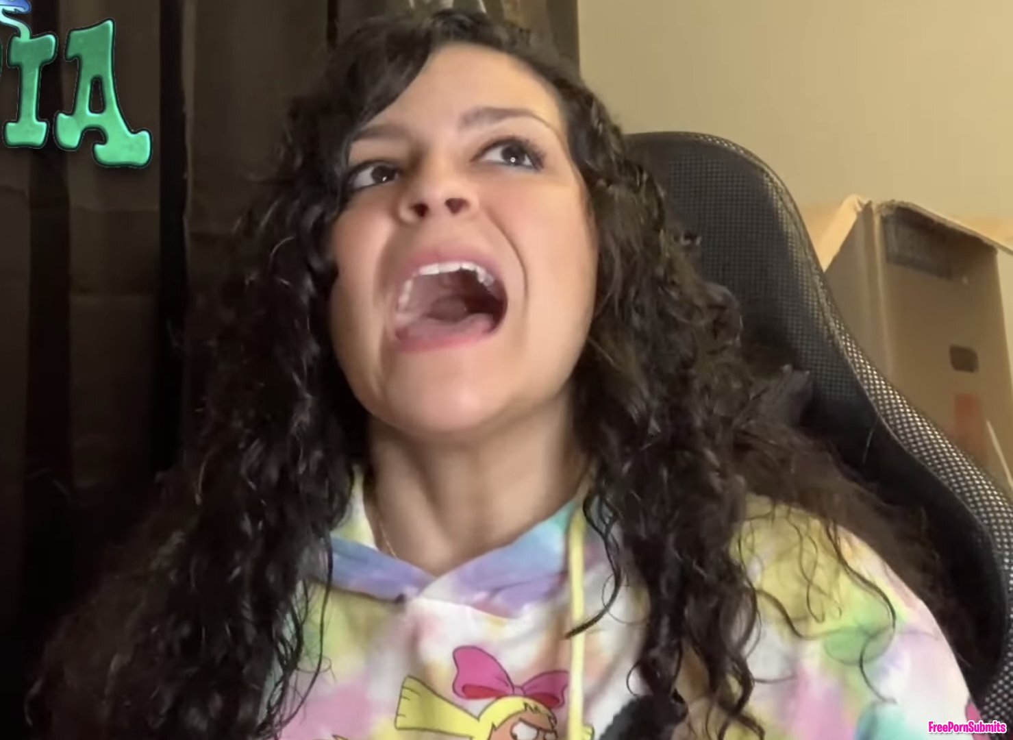 YouTube reaction girl's mouth open photo featuring YouTuber - Part 26