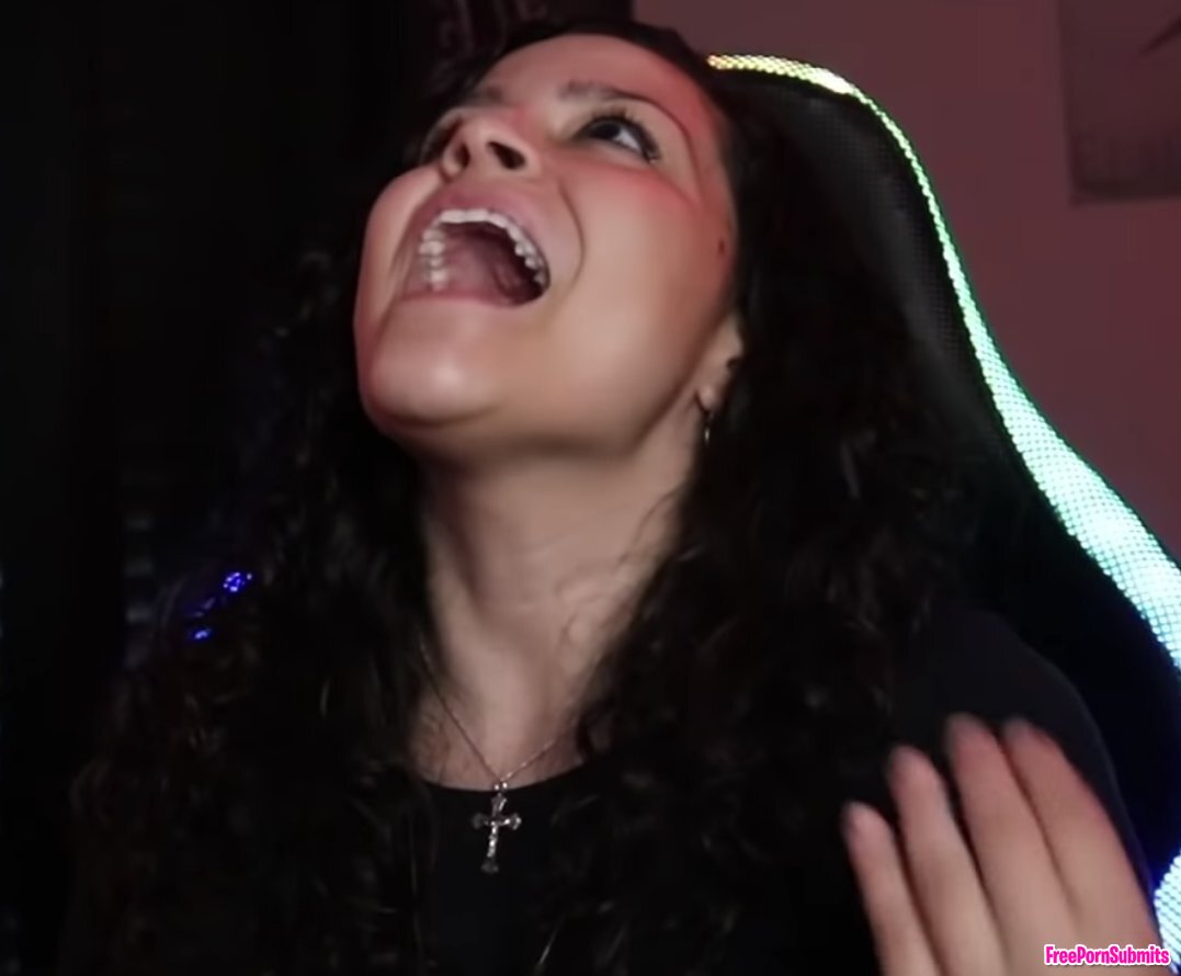 YouTube reaction girl's mouth open photo featuring SFW - Part 37