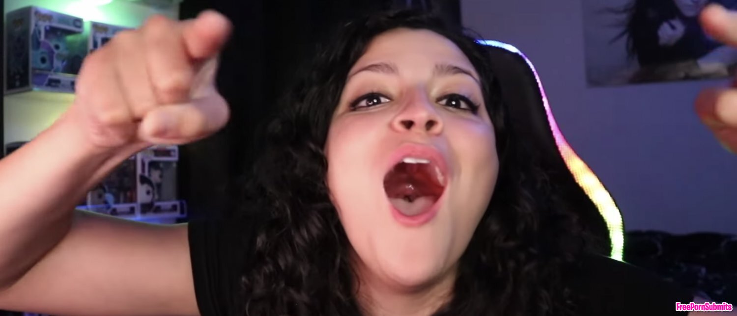 YouTube reaction girl's mouth open photo featuring YouTuber - Part 54