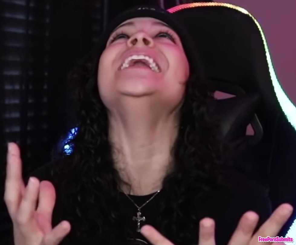 YouTube reaction girl's mouth open photo featuring Screenshot - Part 58