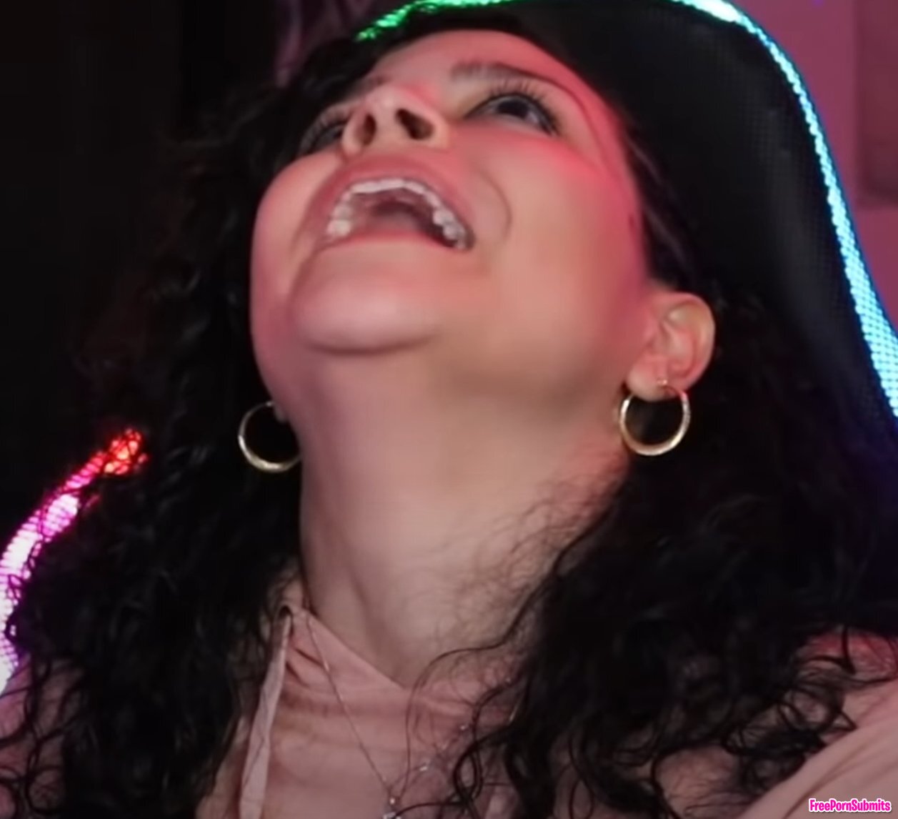 YouTube reaction girl's mouth open photo featuring YouTube - Part 11