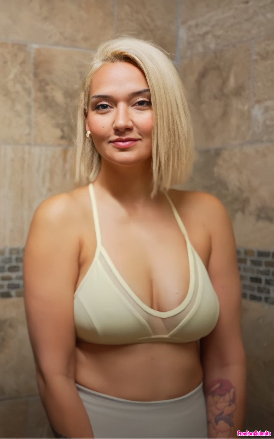 Geo Antoinette youtuber/influencer photo featuring sexy - Part 68