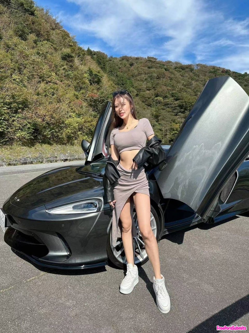 Asian YouTuber huge boobs photo - Part 2