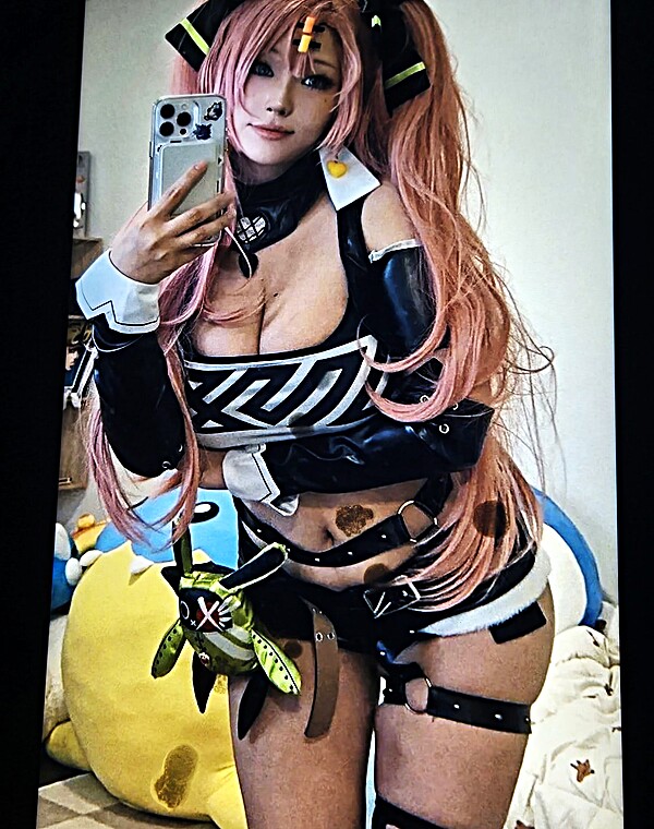 Thumbnail for Hyoon (Nicole Demara) Cosplay SoP