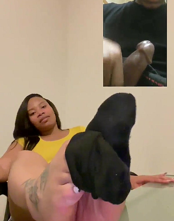 Thumbnail for Ebony Goddess Removed her socks so I can cum for her Pretty Feet