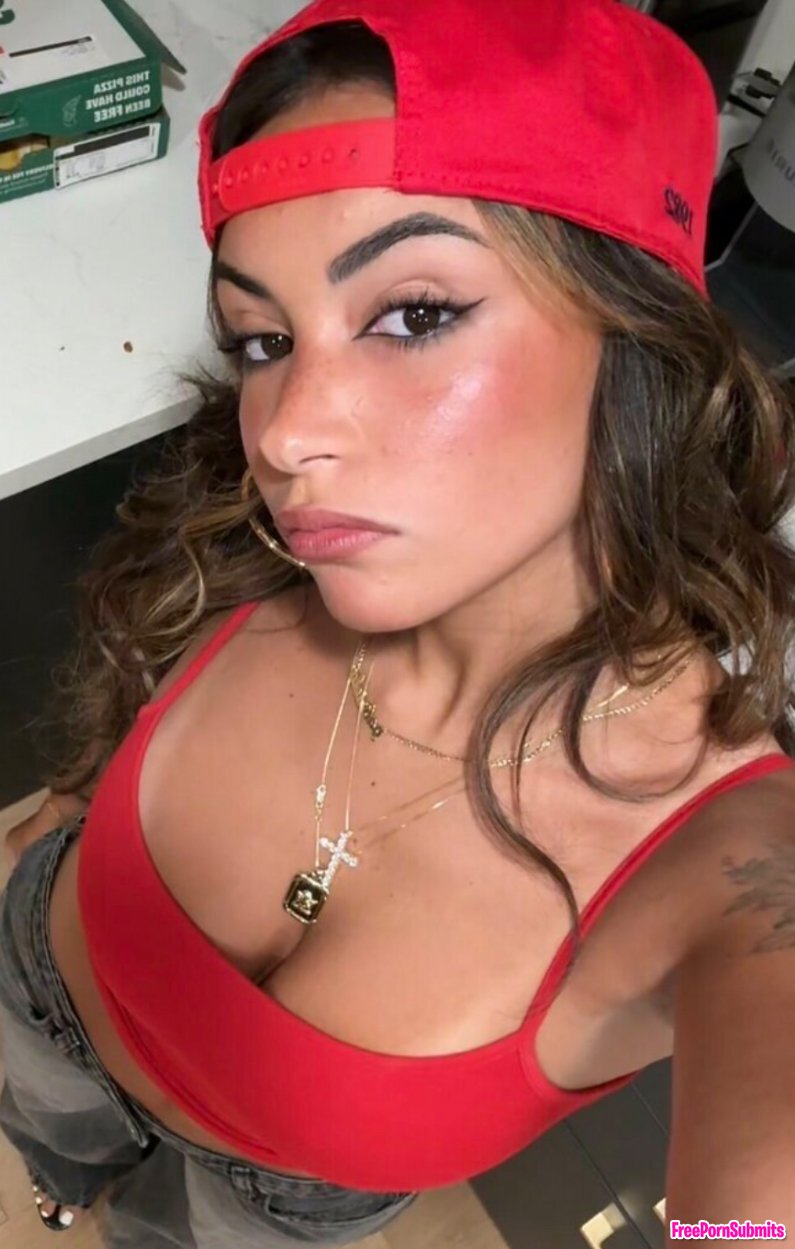 cucks sexy slut saw her pics repost her let’s make her famous photo featuring gf - Part 7