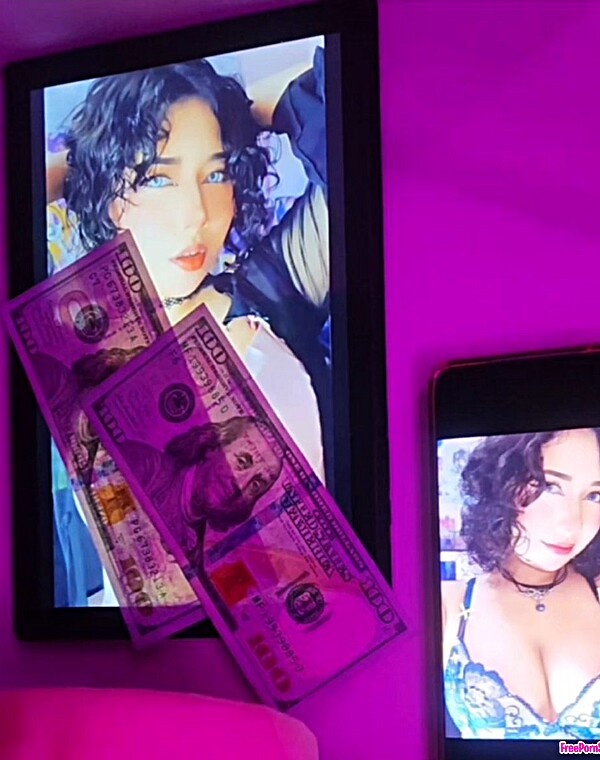 Thumbnail for Fucktribute Cosplayer Prostituta 🥵
