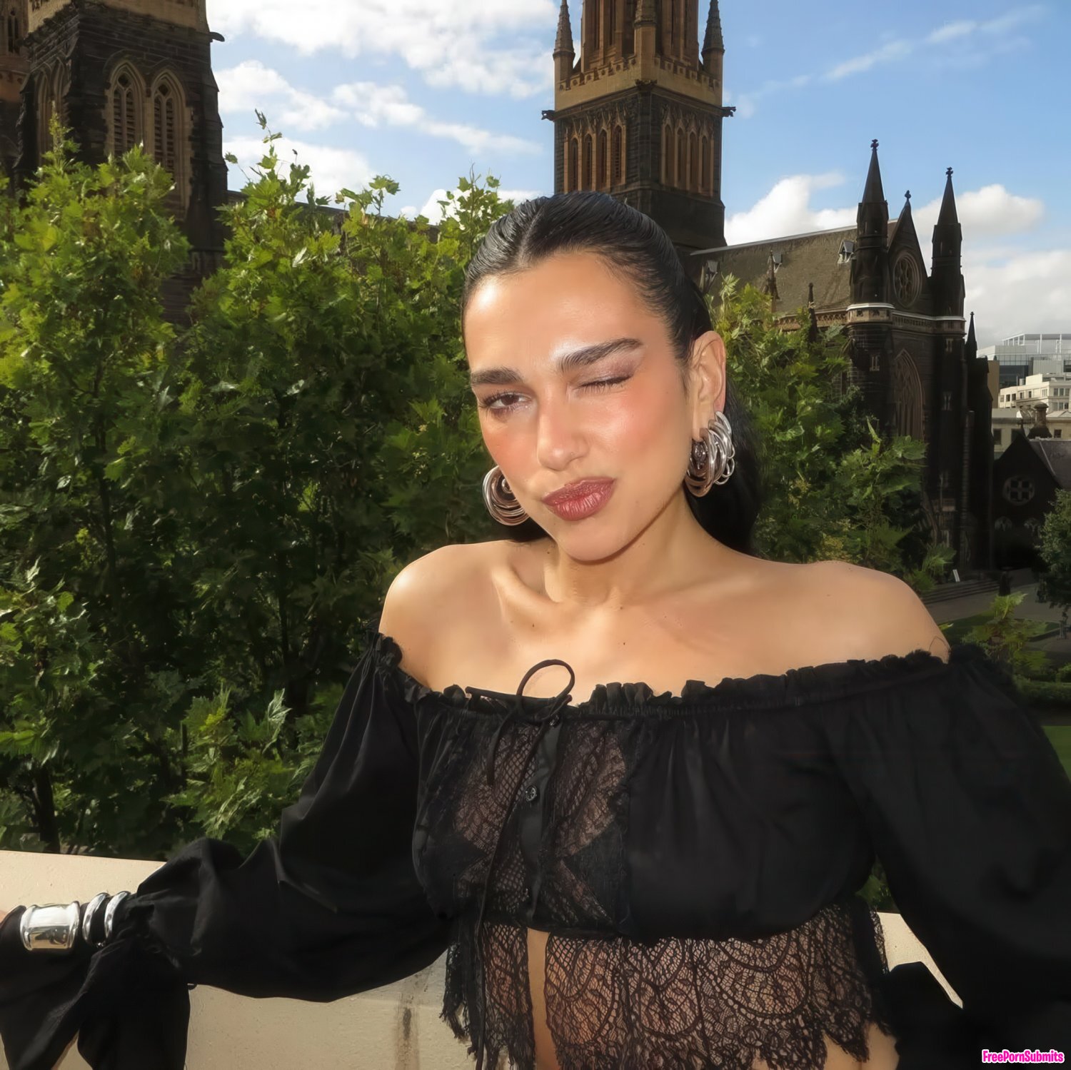 Dua Lipa [2] photo featuring british - Part 14