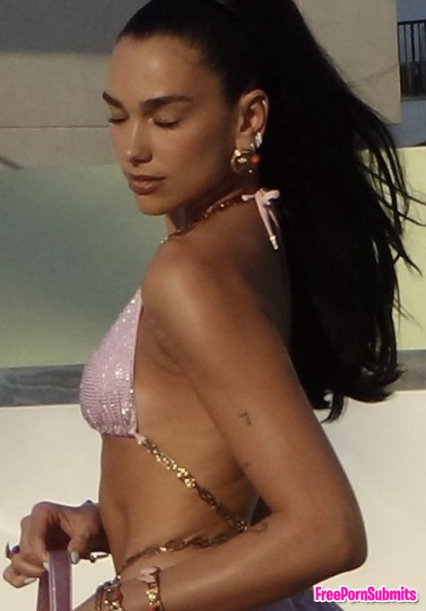 Dua Lipa bikini photo - Part 9