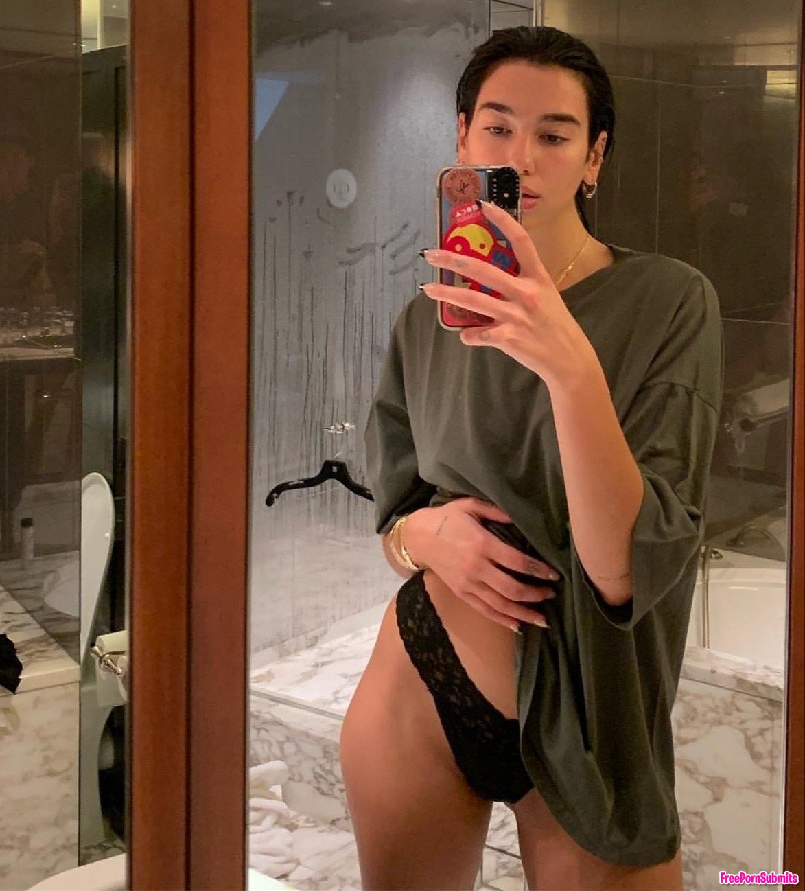 Dua Lipa photo