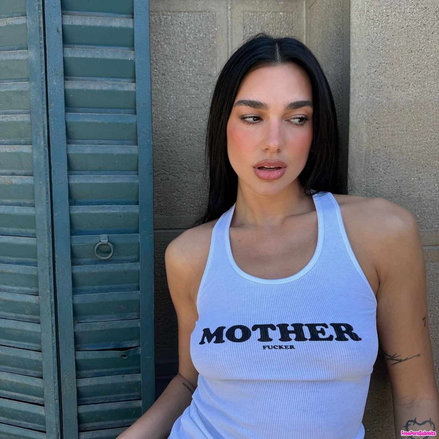 Dua Lipa photo