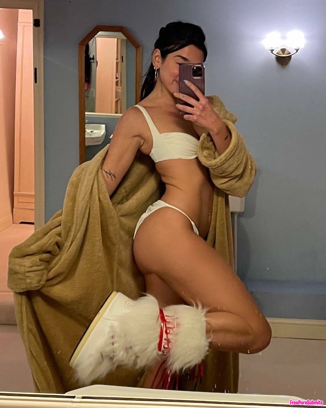 Dua Lipa collection photo - Part 43
