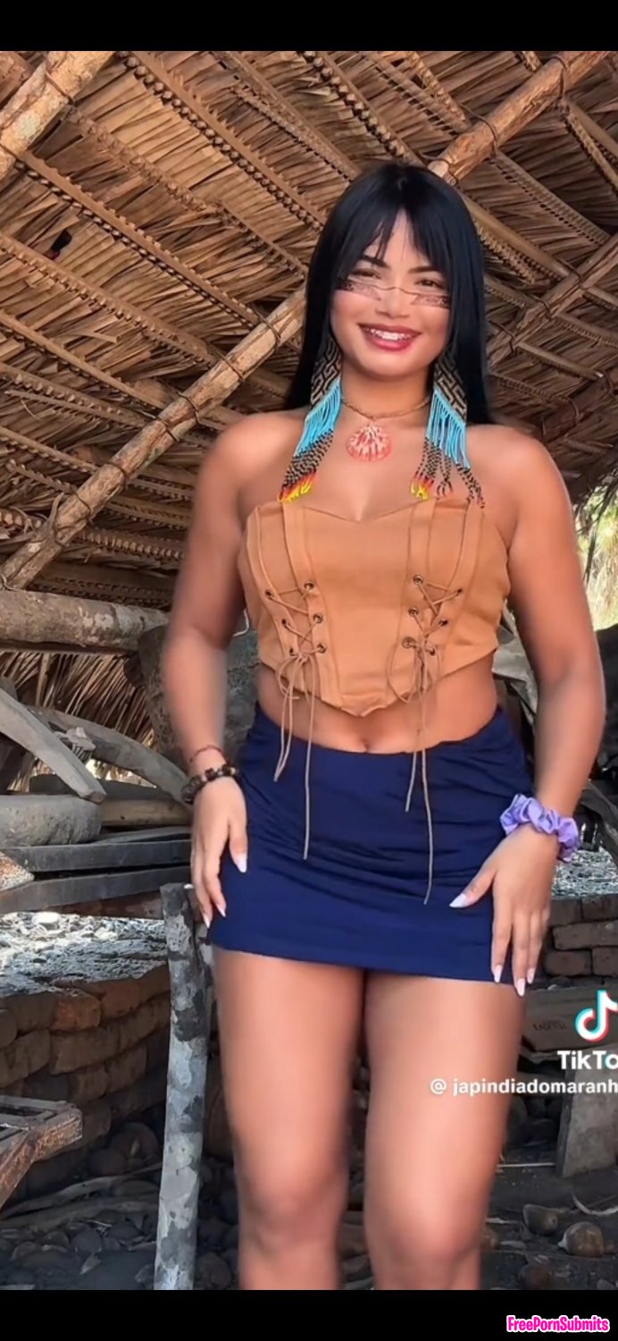 Live streamer tiktok photo featuring Tiktok - Part 3