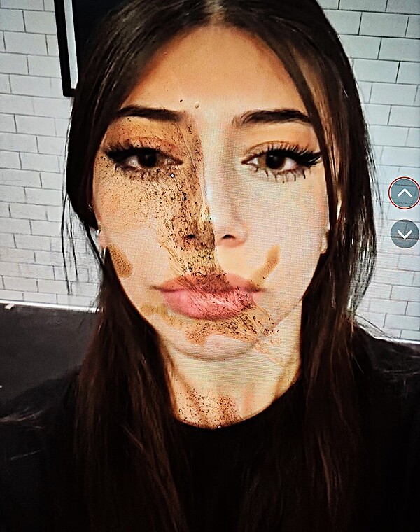 Thumbnail for tiktok autoscroll till I cum on her face