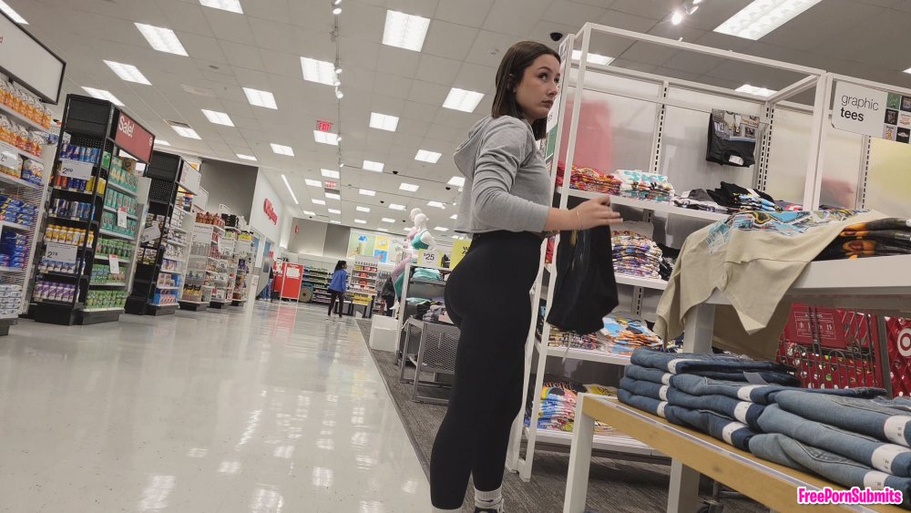 Hot bop in leggings creepshot photo - Part 2