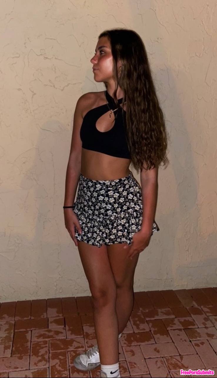 Cuck brother submits bop sister photo featuring cuck sister hot creepshot - Part 4