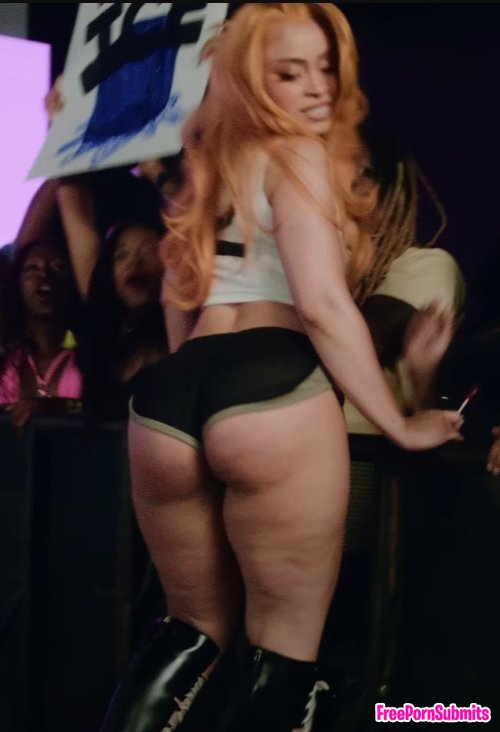 Ice spice song GYATT /cumtribute/ photo