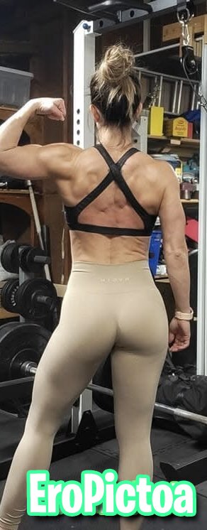 Fit milf 4 tributes photo featuring leggings