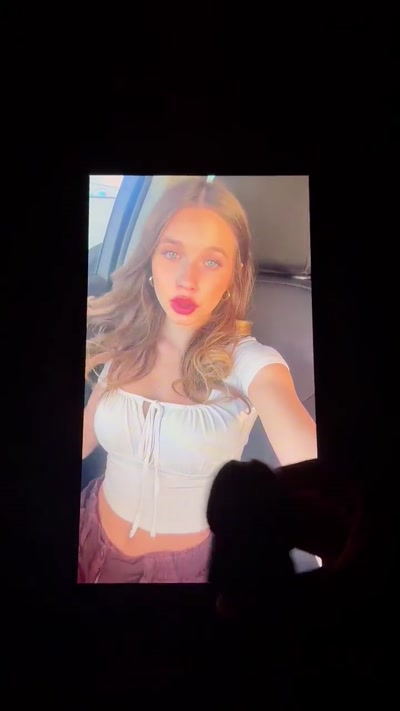 Thumbnail for TikTok girl cum tribute