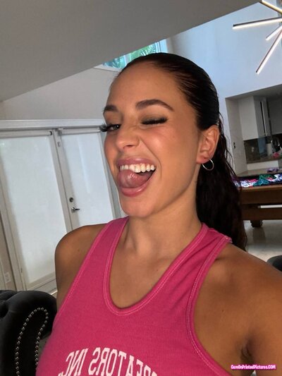 Thumbnail for Camilla facial horny gooning cum tribute (SOP)