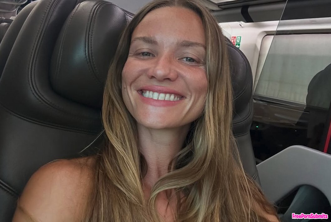 Fiammetta Cicogna facial cumtribute photo featuring blonde