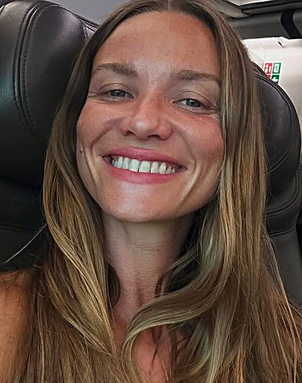 Thumbnail for Fiammetta Cicogna facial cumtribute