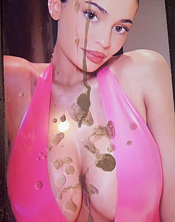 Thumbnail for Cum Tribute Kylie Jenner 7