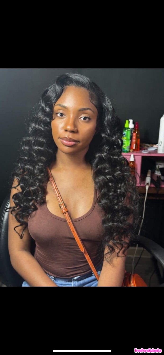 Gorgeous ebony irl needs tributes. Kik graysn98 or dm me photo featuring kik - Part 5