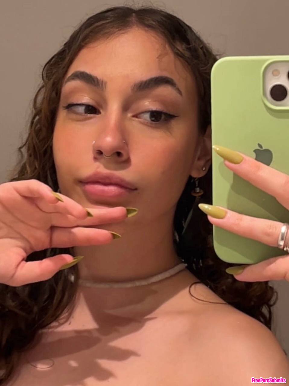 Brazilian whore photo featuring blowjob - Part 3
