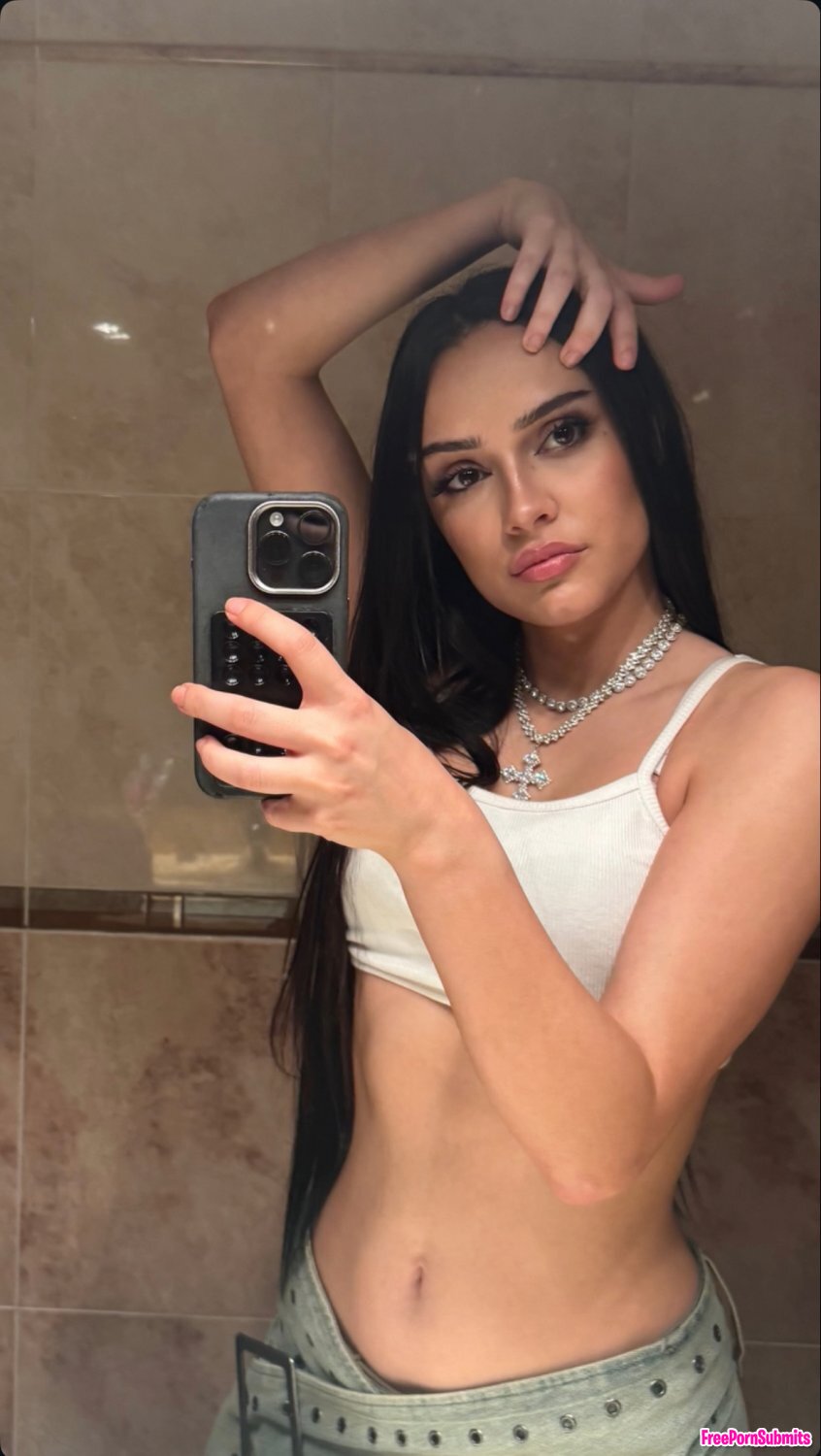 Iris O. Cum slut photo featuring SpainSlut - Part 13