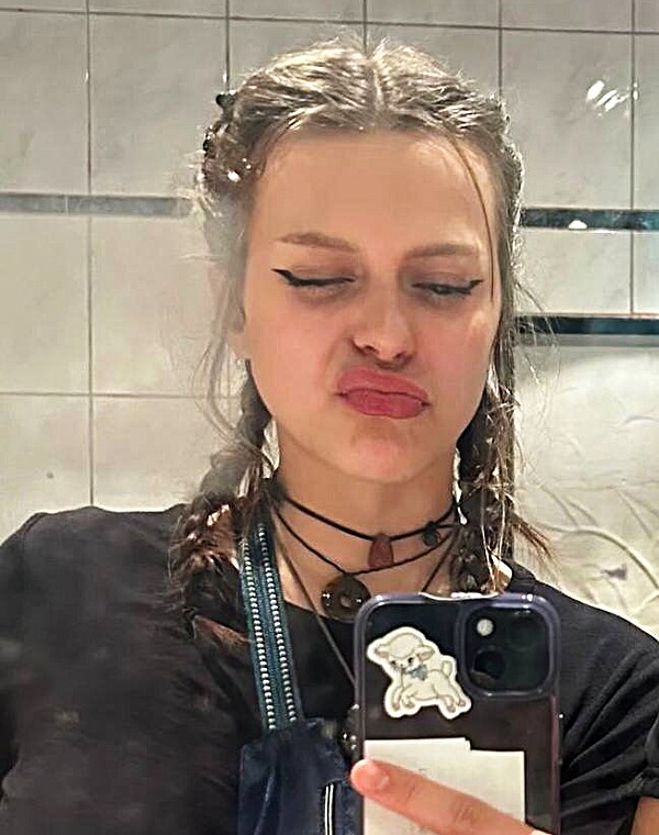 Thumbnail for #5 - cumtribute / alternative sexy girl (paid request)