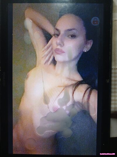 Thumbnail for Dafne Cum Tribute