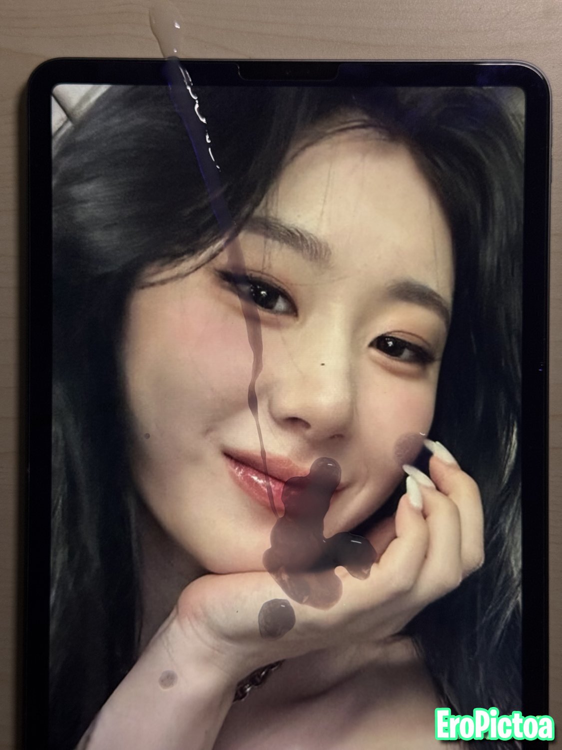 fuck chaeryeong itzy cum tribute fancam kpop fap photo featuring cum