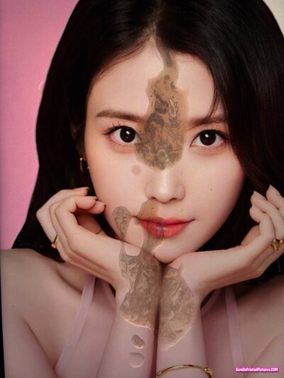 Thumbnail for 아이유 IU cumtribute