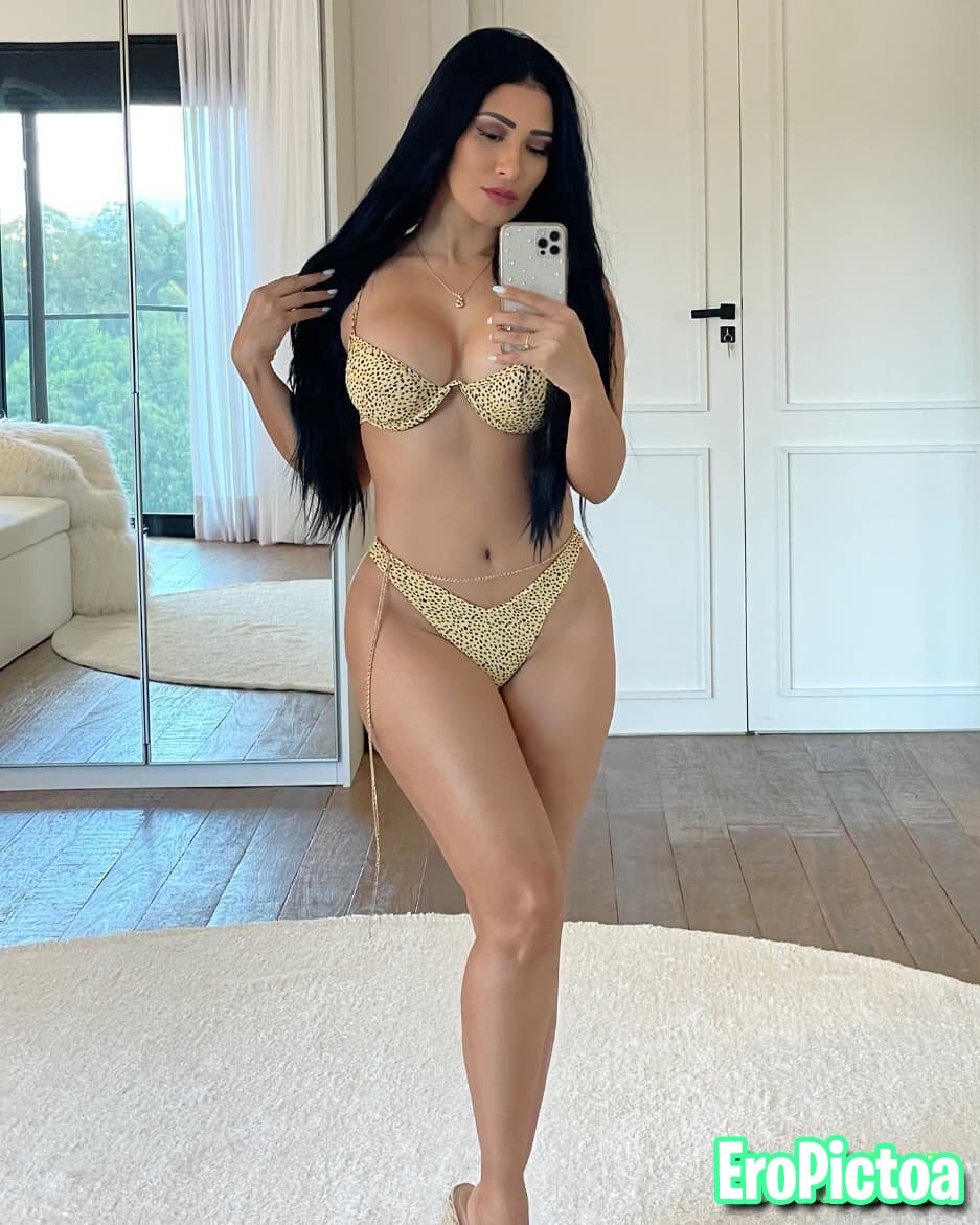 Simaria cumtribute photo featuring Famous - Part 18