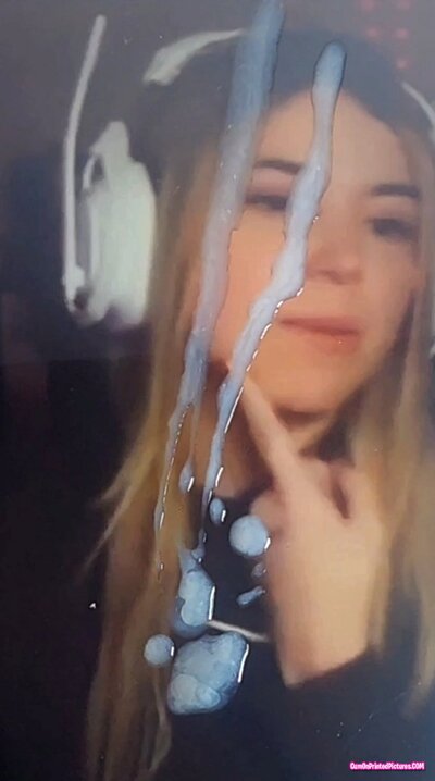 Thumbnail for Más leche para RiversGG 🥵💦 Cumtribute