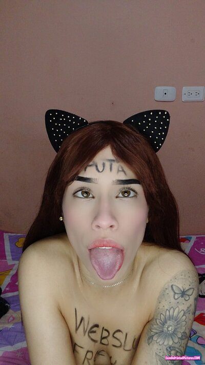 Thumbnail for Sumisa venezolana lista para cumtribute