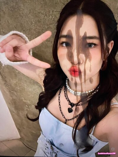 Thumbnail for Thai idol ilene mindy cumtribute tpop แตกใส่รูปไอลีน