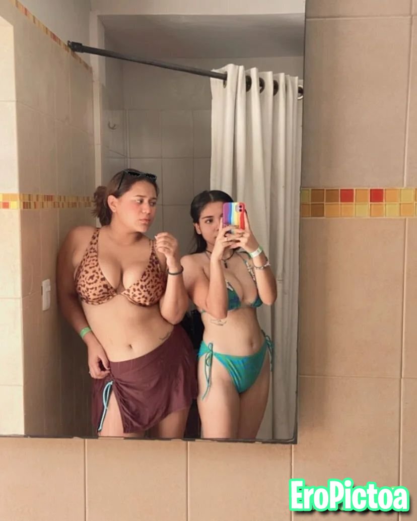 Naomi en bikini photo - Part 5