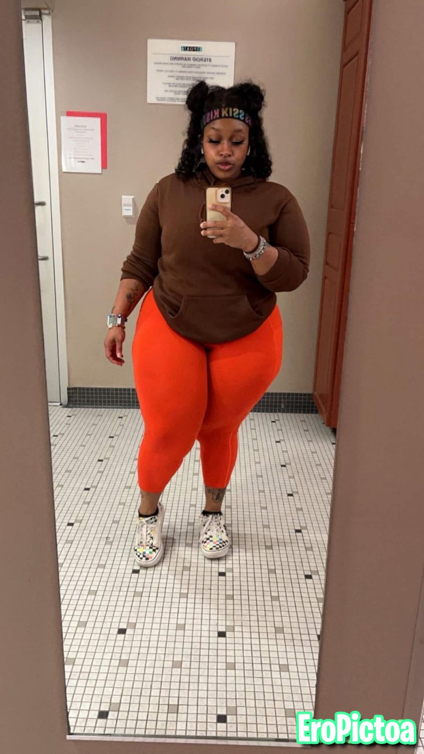 This Bbw goon ass so phat photo - Part 2