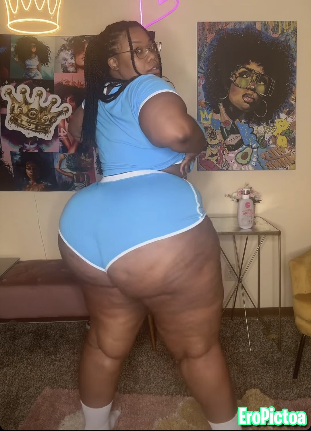 Heavy booty Bbw goon photo