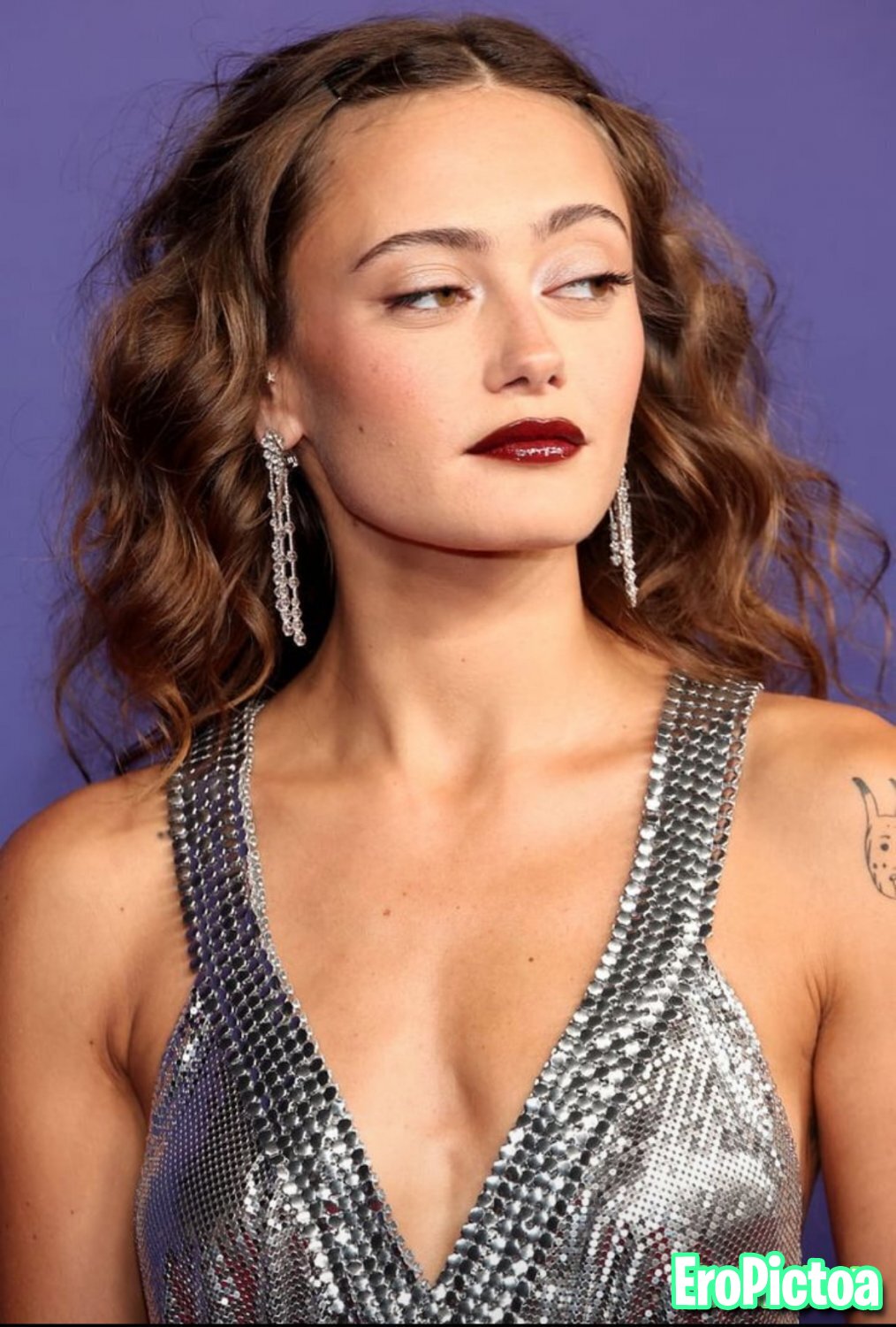 Ella Purnell GOON collection photo featuring celebs - Part 3