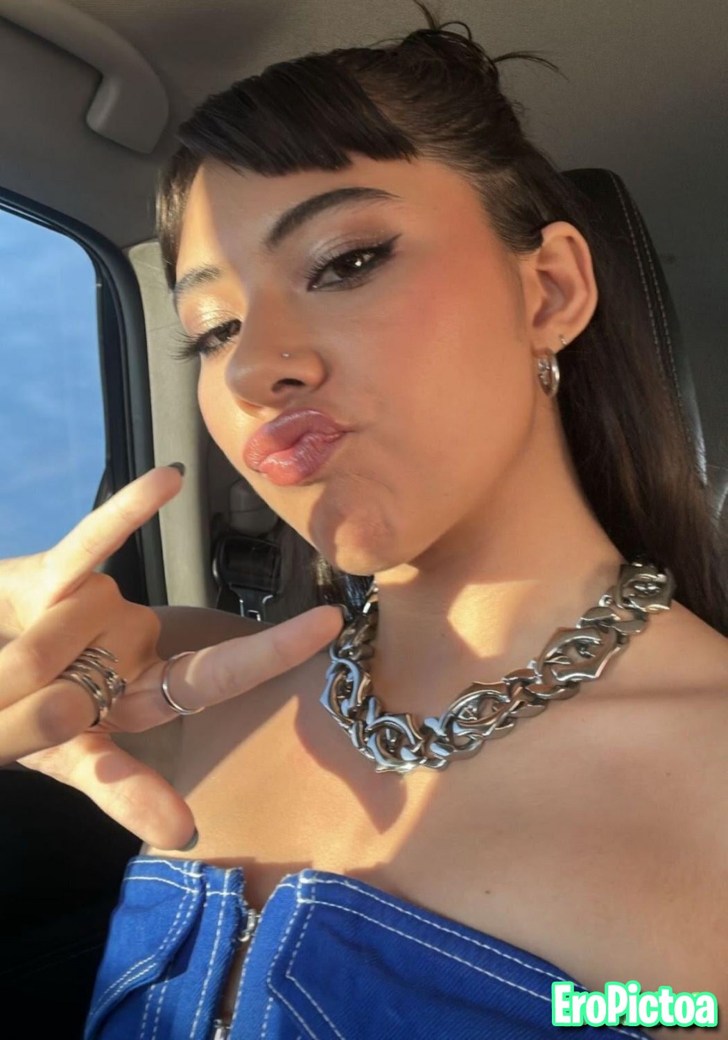 Xochitl Gomez GOON collection photo featuring gooning - Part 47