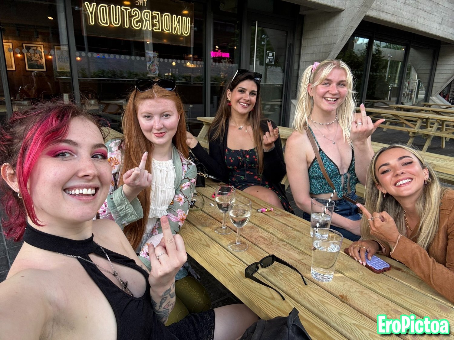 loser goon babes photo - Part 25