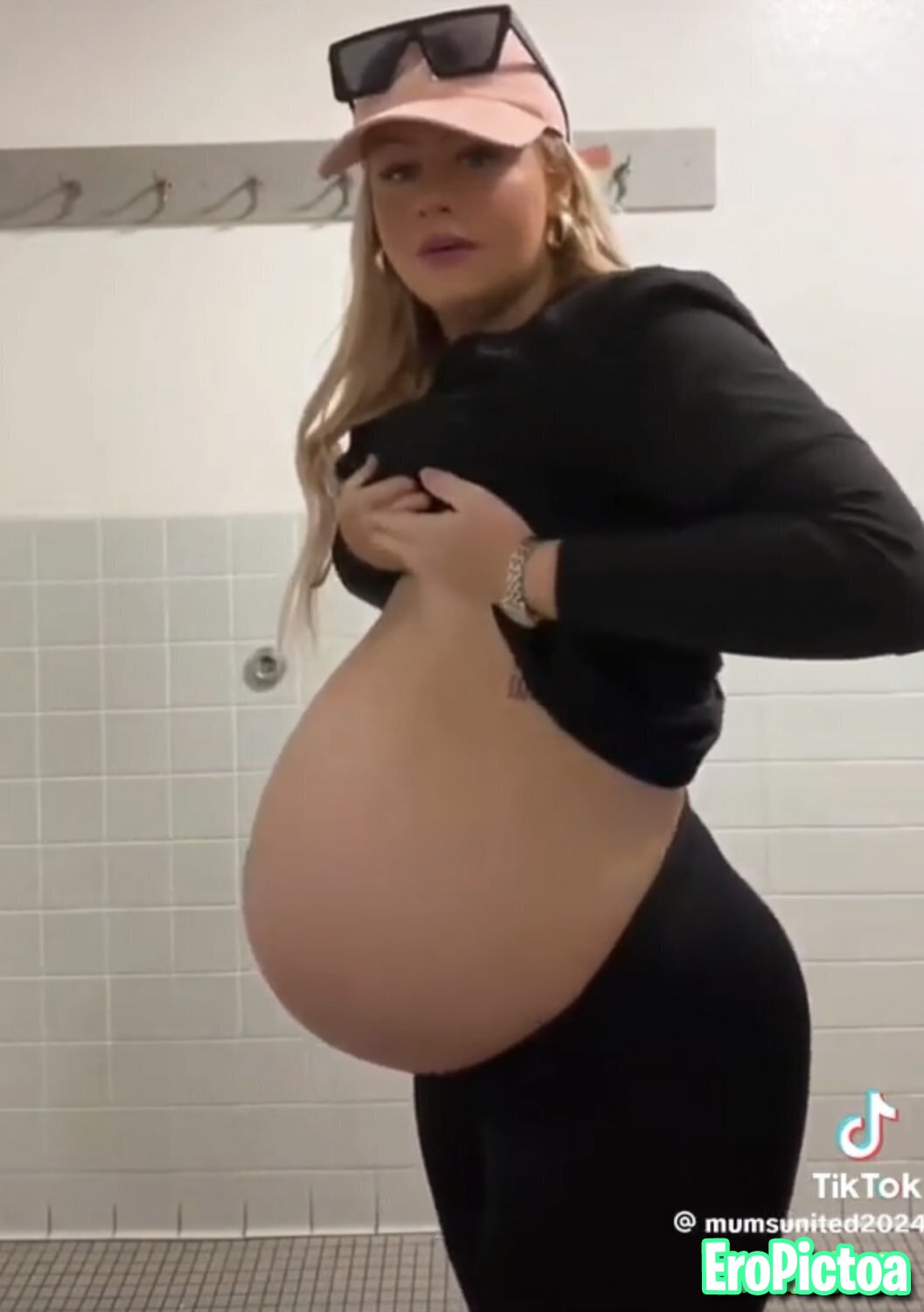 Goon for preggos photo featuring thong - Part 33