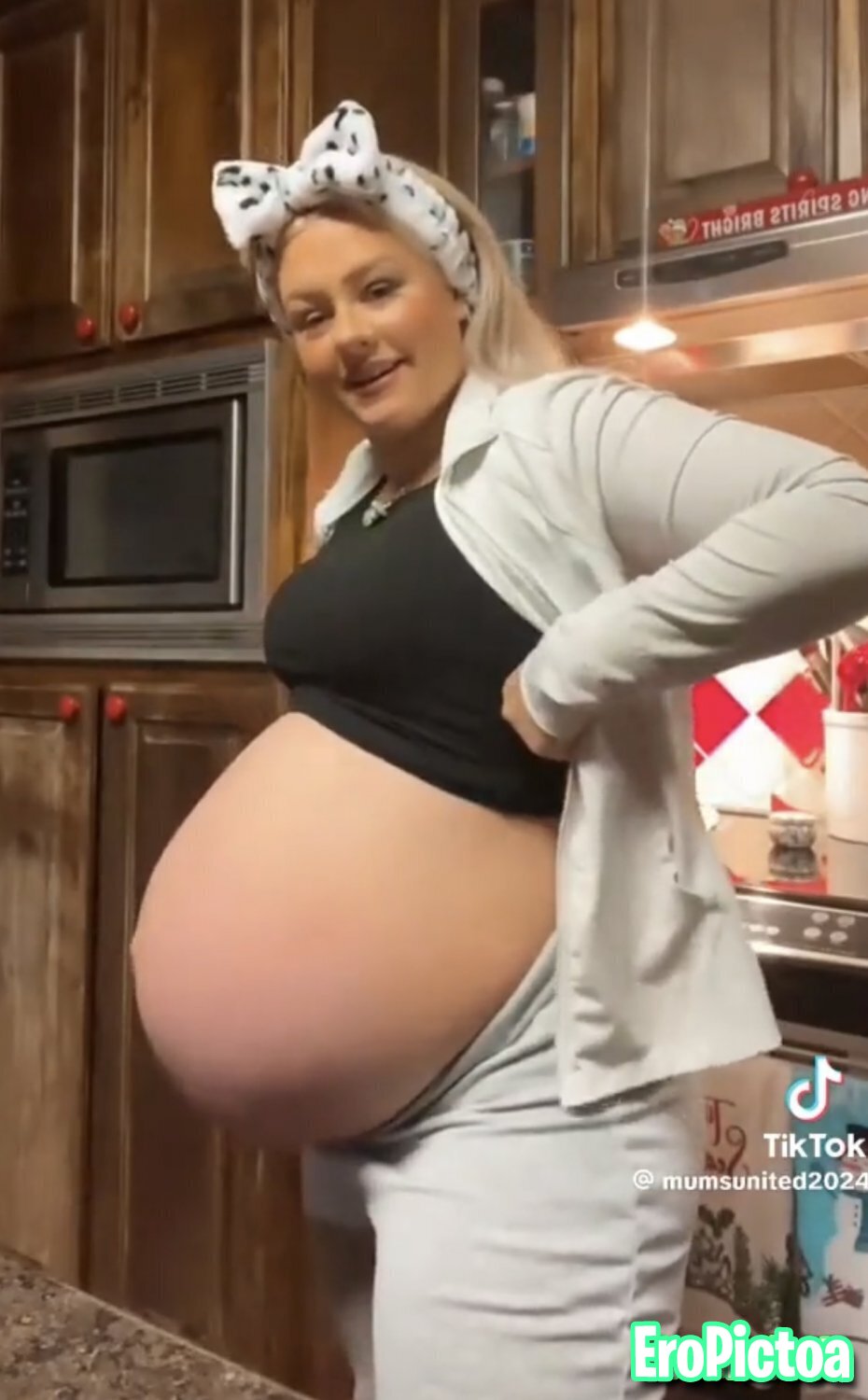 Goon for preggos photo featuring butt - Part 34