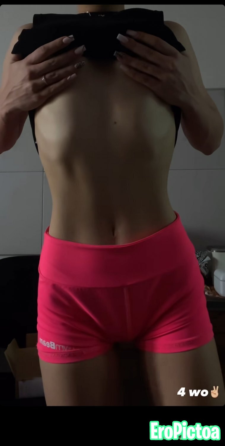 Goon for Karina photo featuring bikini - Part 35