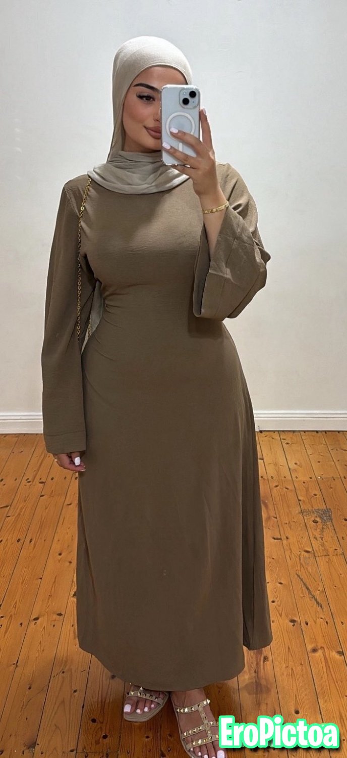Hoejabi Goon Collection photo featuring Blowjob - Part 31